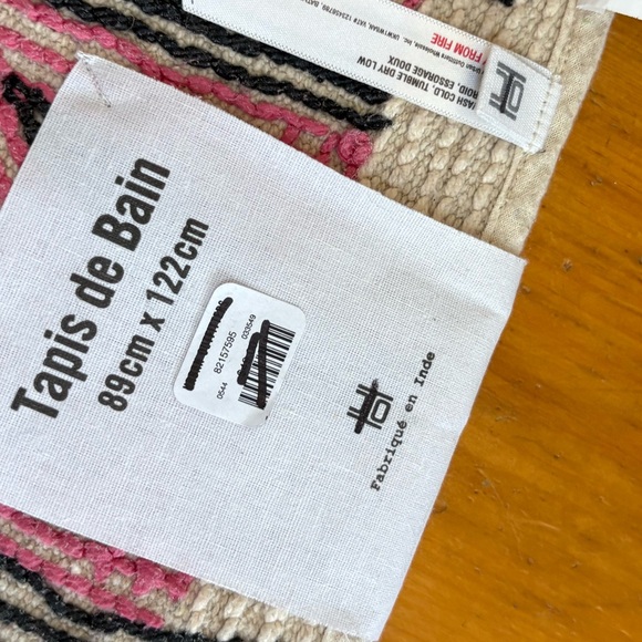 NWT Urban Outfitters Tiger Shape Tufted Bath Mat - Picture 13 of 14